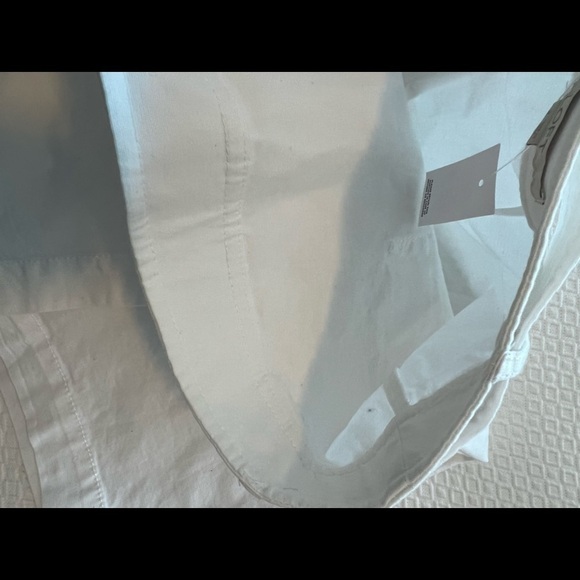 Ann Taylor Belted Skirt NWT 
Size:2 - Picture 10 of 11